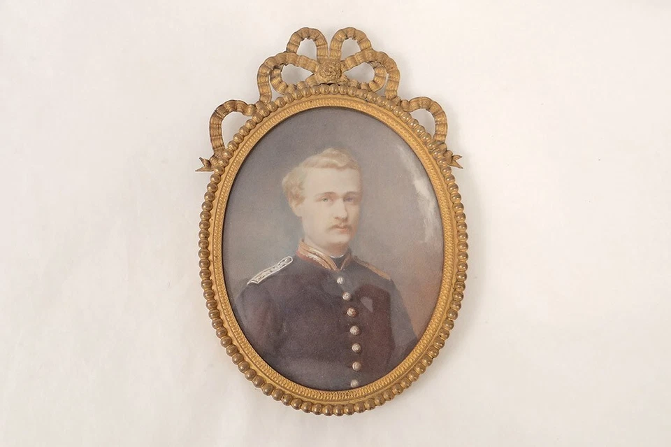 Miniature peinte ovale portrait jeune homme officier attr. Lallemand XIXème - Photo 1/1