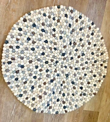 Первоклассный матовый войлочный ковер ручной работы из 100% натуральной шерсти идеально подходит для любой комнаты - Изображение 1 из 2