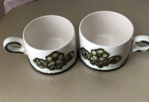 2 Wedgewood Primrose & Arctic Stoneware Cups Replacement Oven To Table - Picture 1 of 2