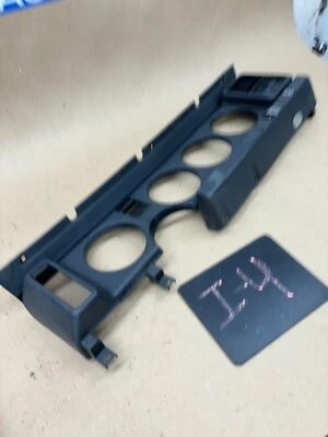 1982-1992 FIREIRD TRANS AM TABLERO DE INSTRUMENTOS CUADRO DE INSTRUMENTOS BISEL AJUSTE TACÓMETRO FABRICANTE DE EQUIPOS ORIGINALES T/A Foto 1 de 4