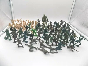 Armee Männer / Plastik Spielzeug Soldaten Figuren - Bild 1 von 8