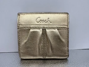 Coach Soho Plissee Metallic Gold Leder Druckknopf Doppelfaltung Mini Geldbörse 3,5" x 3,75" - Bild 1 von 20