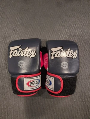Luvas de boxe Fairtex BGV1 Muay Thai, couro genuíno, 16 oz - Imagem 1 de 4