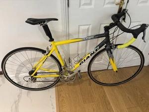 Giant TCR Racing Bike with upgrades - Picture 1 of 4
