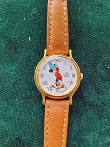 Vintage 1990s Disney Mickey Mouse Lorus Watch - Picture 1 of 9