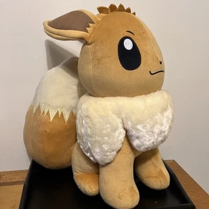Pokemon Plüschtier Eevee ca. 24 Zoll Jazwares Offizieller Jumbo Neu mit Etikett - Bild 1 von 9