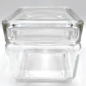 Tarro y tapa de 4" de alto de colección con sello bote de almacenamiento cuadrado de vidrio transparente - Coleccionable - Imagen 1 de 5