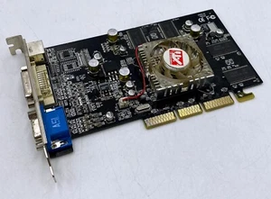 Tarjeta de gráficos ATI Radeon 7500 64 MB AGP - Imagen 1 de 4