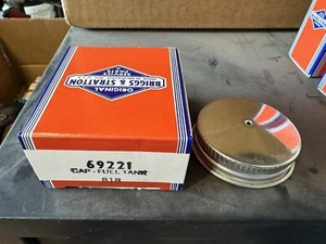 NOS OEM Briggs and Stratton Lawn and Garden 69221 Fuel Tank Cap - Picture 1 of 1