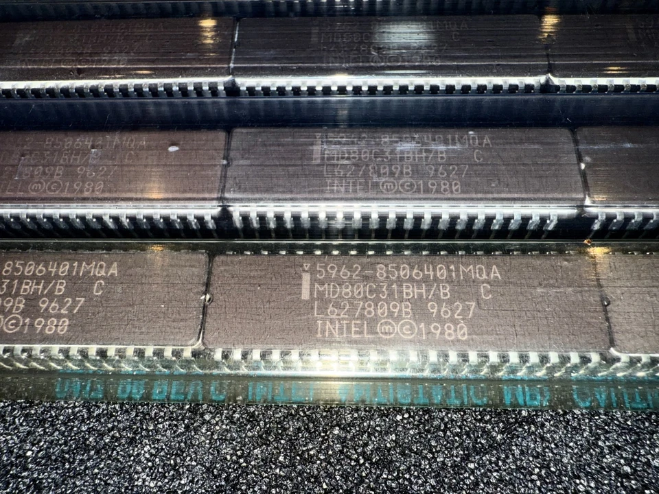 5962-8506401MQA Foto 1 de 1