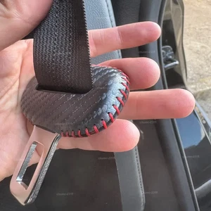 Cubierta protectora con clip de hebilla para cinturón de seguridad de coche de fibra de carbono accesorios antiarañazos - Imagen 1 de 14