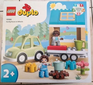 LEGO Duplo Family House on Wheels 10986 Toy Building Kit 31 pcs - Picture 1 of 6