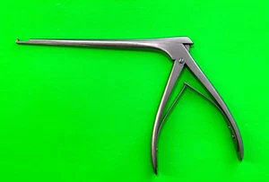 Codman Surgical Kerrison Nagetier 2 mm 90° Schaft 7 Zoll - Bild 1 von 7