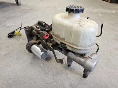 05-10 Ford F250 Super Duty 6.0L 4x4 USED Hydraulic Power Brake Master Booster  - Image 1 of 4
