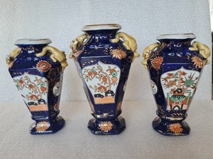 3 antike Freimaurer Eisenstein Chinoiserie Urnenvasen, mit apokryphen Markierungen - Bild 1 von 23