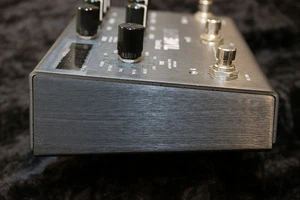 Strymon Timeline gebrauchtes Studio Delay Pedal 12 Effekttypen - Bild 1 von 11