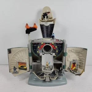 Star Wars Micro Machines Boba Fett Cloud City Transforming Action Set 1996 - Imagen 1 de 21