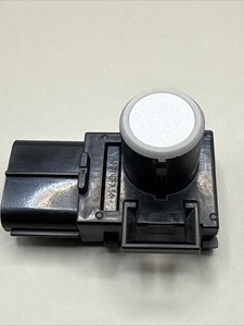LEXUS 2013-15 89341-33210-B5 Ultrasonic Parking Sensor SILVER NEW OEM - Bild 1 von 4