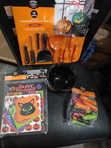 ZZ- Lot of Halloween - Goodies Carving Kit - Bingo - Fake Fingers - Cauldron - Picture 1 of 6