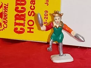 Circus Town Scala HO CLOWN GIOCOLERIA 15-209 Figura in plastica pre-decorata BELLA - Foto 1 di 9