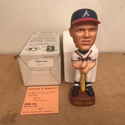CHIPPER JONES 1998 BOBBLE HEAD ORIGINAL BOX Sam #/5000 COA Braves Rare HOF Cover