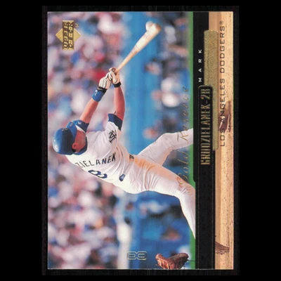 Mark Grudzielanek #180 2000 Upper Deck Gold Reserve Los Angeles Dodgers Baseball - Image 1 of 3