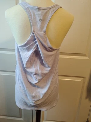 Tanque listrado roxo claro LULULEMON tamanho 6 - Imagem 1 de 4