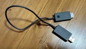Microsoft Wireless Display Adapter v2 Model 1733 - Zdjęcie 1 z 3