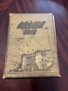 Oracle 1952 yearbook from Bakersfield High School, Bakersfield, CA ORIGINAL - Picture 1 of 24