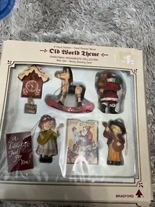 Bradford Cherishables Set di 6 Ornamenti in Legno Tema Vecchio Mondo IOB Vintage - Foto 1 di 4