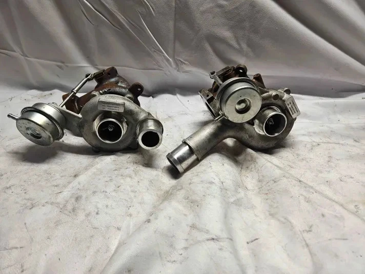 Left & Right Twin Turbo for Ford Flex Taurus Explorer Lincoln MKS MKT 3.5L 10-19 - Image 1 of 4