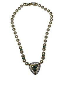 Vintage signed swan swarovski clear&Green crystal faux pearl gold tone necklace - Picture 1 of 8