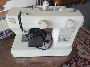 Macchina da cucire PFAFF Hobby 309 usata solo un paio di volte - Foto 1 di 7