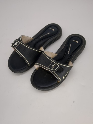 Nike Womens 360883 011 Comfort Footbed Slip On Black Sandal Size US 11 Preowned