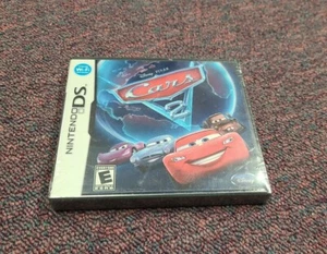 Cars 2 Das Videospiel (Nintendo DS) (DS) Brandneu & Factory Sealed! - Bild 1 von 4