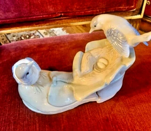 Wunderschöne Porzellan Vögel in alten Schuh Figur - 8" lang - Bild 1 von 6