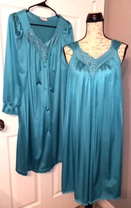 #117 Vintage Vanity Fair Woman's TealGreen Gown and Robe Set Size Small - Picture 1 of 8