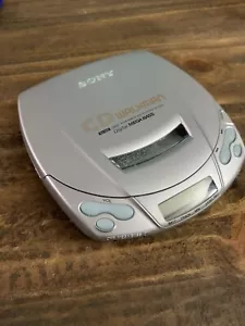 Sony D-C20 Personal Portable CD Walkman Player Rare *Tested* US Seller - Picture 1 of 6