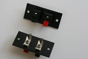 Lot de 2 Borniers double pour haut parleur neufs - Foto 1 di 1