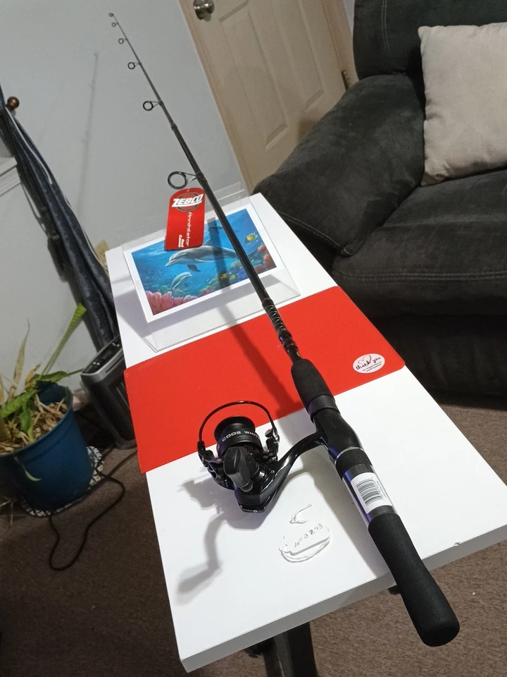 Nueva caña de pescar giratoria Zebco Annihilator 7' mediana 10-20 lb y carrete 13 código blanco Foto 1 de 4