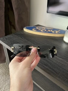 Cartier Sonnenbrille Vintage-Stil schwarz und gold Leopard Markenlos - Bild 1 von 5