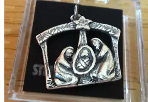 22x20mm Plata Esterlina Natividad José María Jesús Pesebre Navidad Dije de 2 caras - Imagen 1 de 2