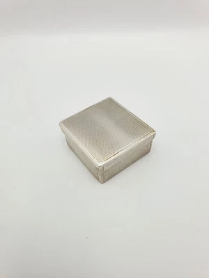 Pequeña caja Art Deco de plata de ley de Mappin & Webb - Londres 1939 Foto 1 de 4