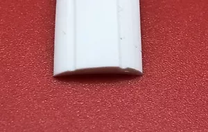 30 m Abdeckprofil Kederschiene Schraubkanal Leistenfüller weiß weiss 12mm - Bild 1 von 3