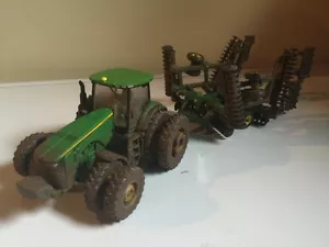 1/64 4wd Tractor Custom Muddy 8320R John Deere 8320r with matching disc - Picture 1 of 2