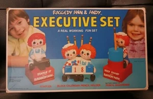 JUEGO EJECUTIVO RAGGEDY ANN & ANDY DE JANEX CORP. 1975 THE BOBBS MERRIL CO. - Imagen 1 de 24