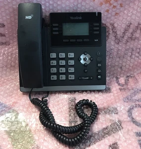 Lot de 6 - Téléphone de bureau Yealink SIP-T41P - Sans alimentation / Sans support - Photo 1/2