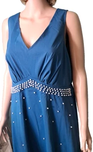 Neu mit Etikett 12 Large BloomChic ärmelloses Kleid mit Perlen gefüttert türkis Taschen - Bild 1 von 10