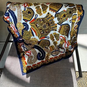 Sciarpa di seta Hermes Foulard 100% autentica condizioni S 90 cm x 90 cm - Foto 1 di 11