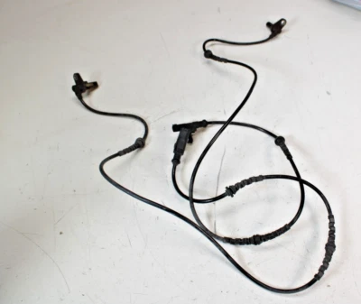 2010-2016 LAND ROVER LR4 HSE L319 - Front ABS / Wheel Speed Sensor LR013783 - Image 1 of 4